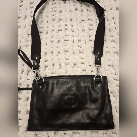Roots Black Leather Crossbody Or Shoulder Bag/Purse - Picture 1 of 5